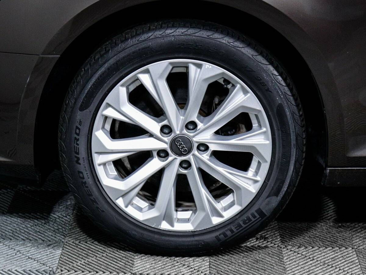 Audi A4 2015 года с пробегом. Фото: #13