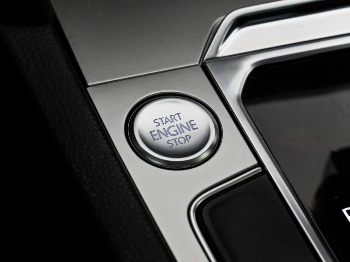 Volkswagen Passat 2018 года с пробегом. Фото: #15