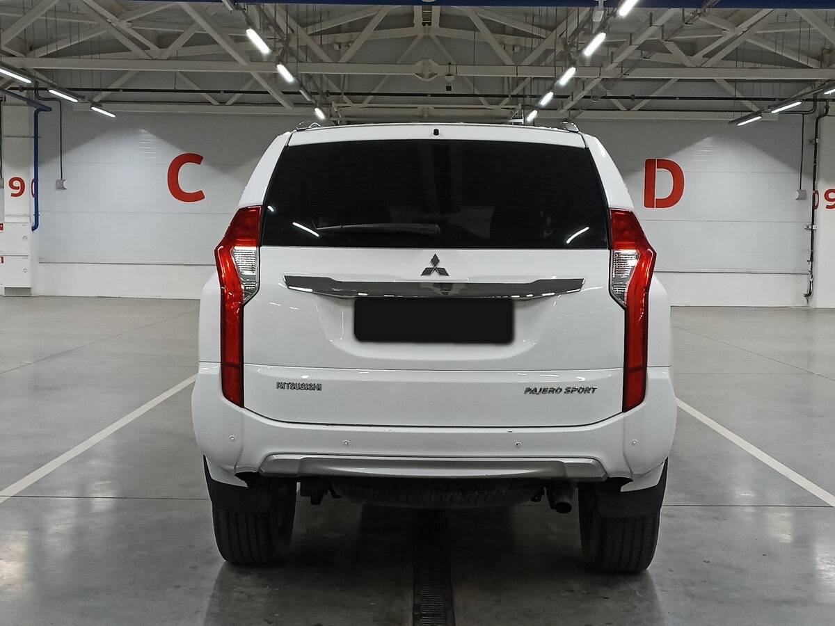 Mitsubishi Pajero Sport 2018 года с пробегом. Фото: #5