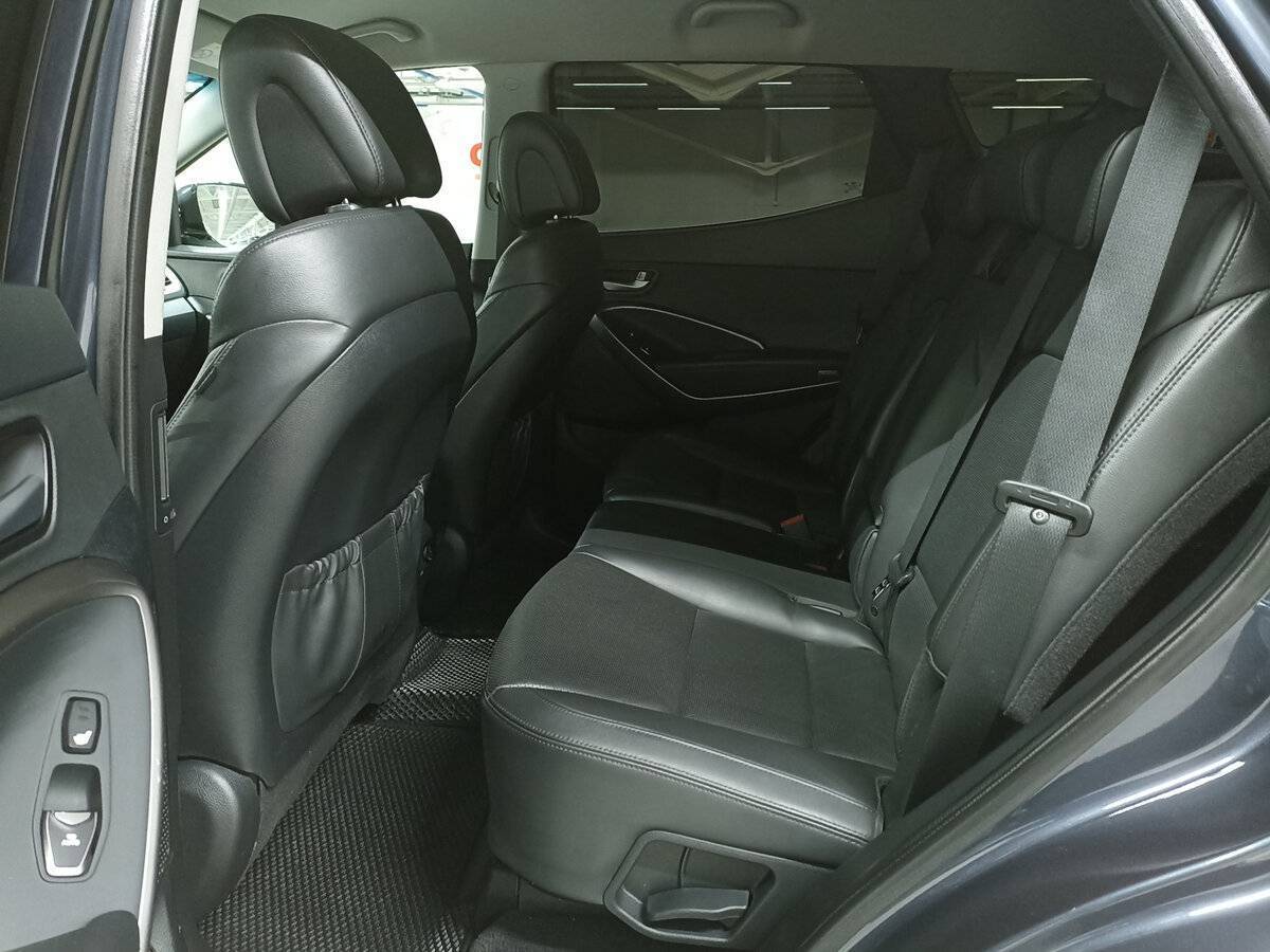 Hyundai Santa Fe 2015 года с пробегом. Фото: #11