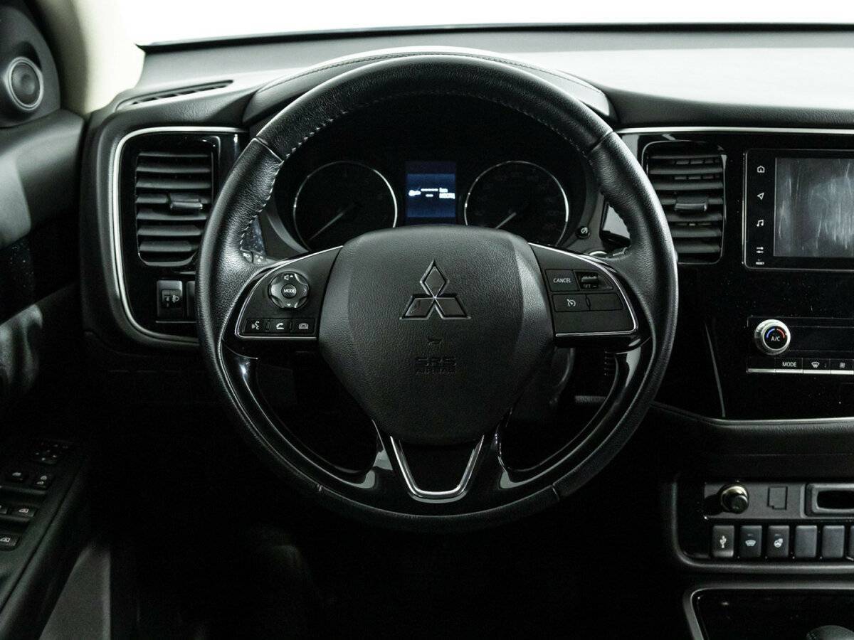 Mitsubishi Outlander 2021 года с пробегом. Фото: #18