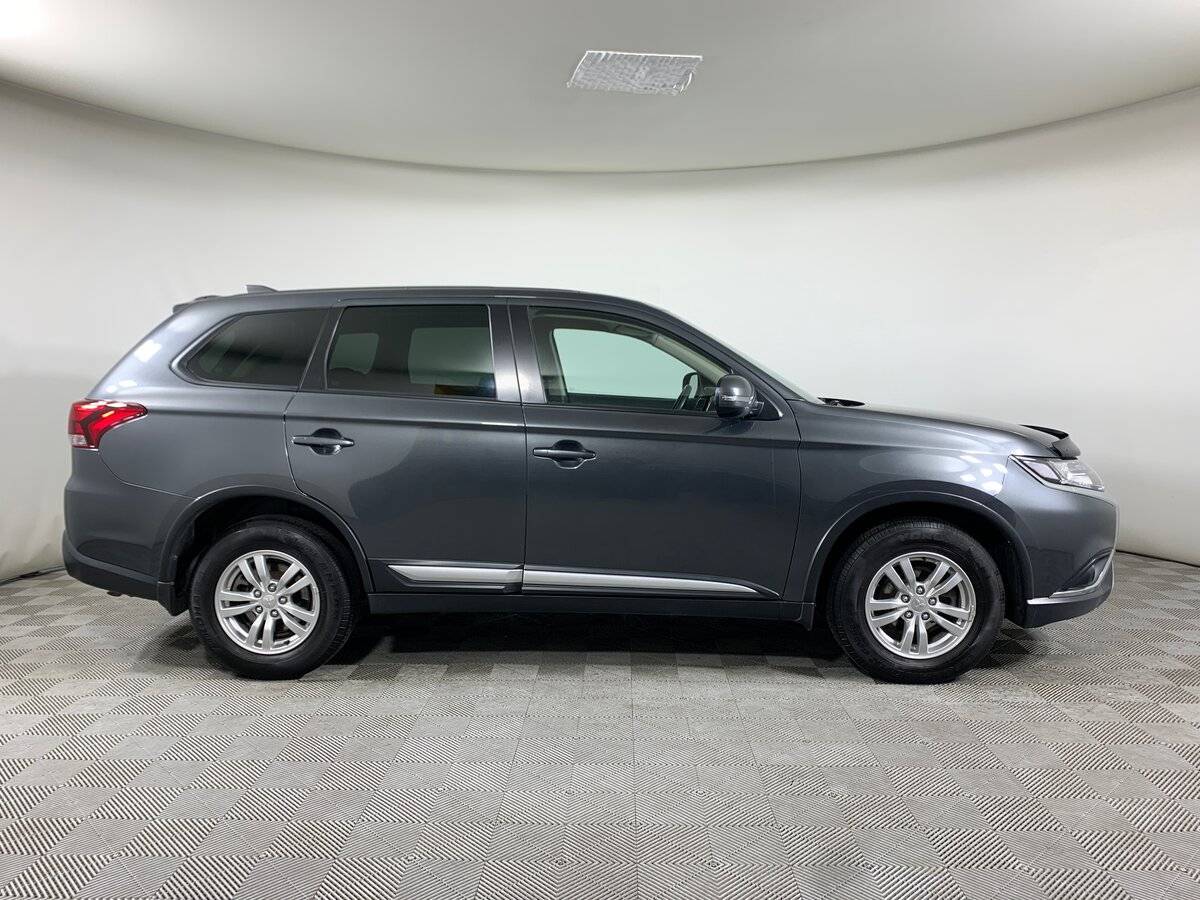 Mitsubishi Outlander 2019 года с пробегом. Фото: #3