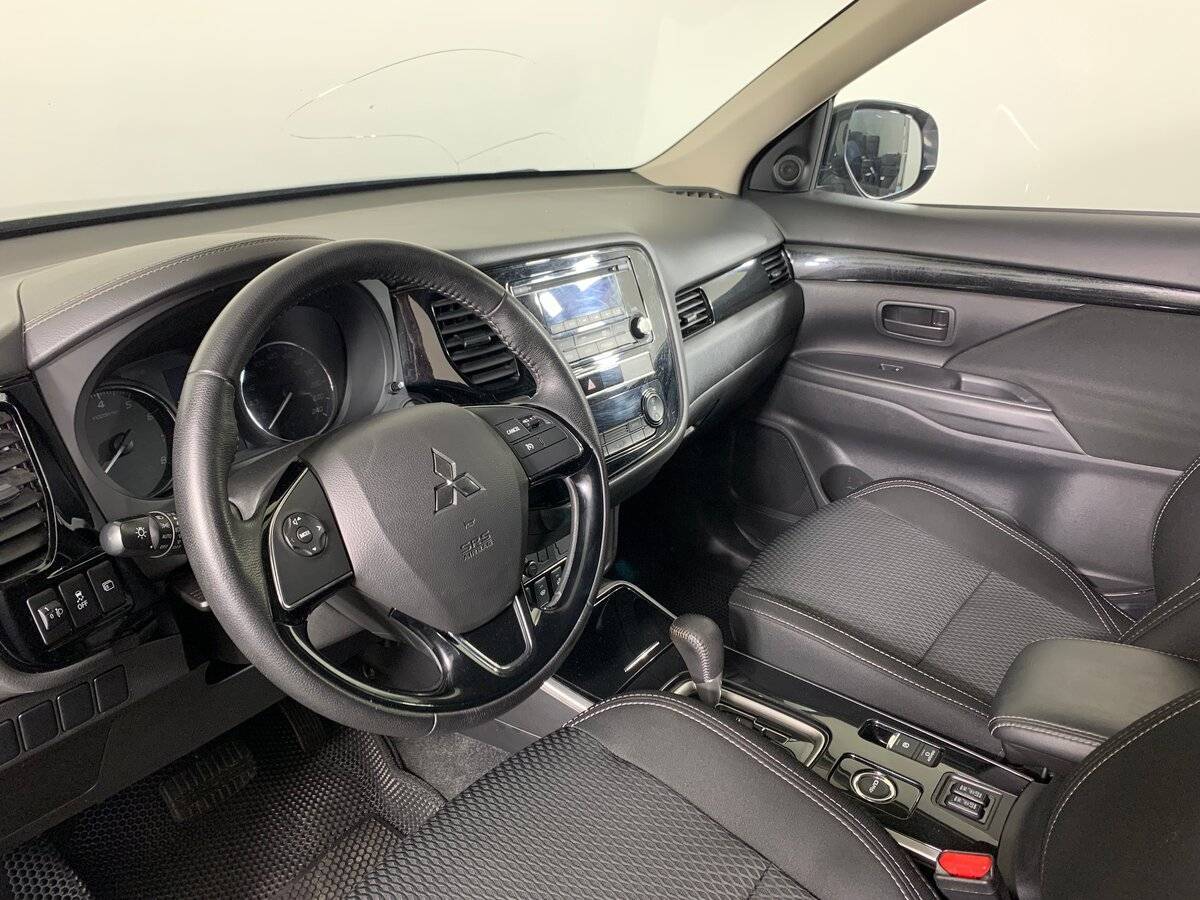 Mitsubishi Outlander 2019 года с пробегом. Фото: #10