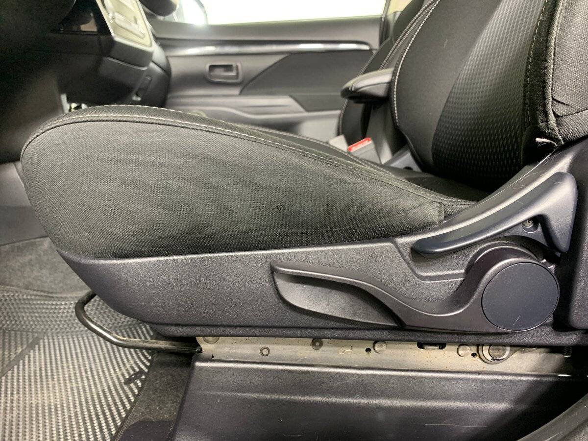 Mitsubishi Outlander 2019 года с пробегом. Фото: #15