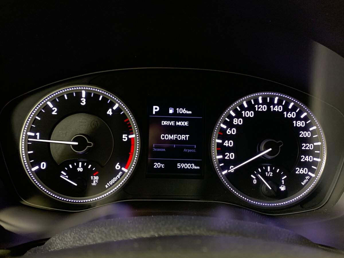 Hyundai Santa Fe 2019 года с пробегом. Фото: #13