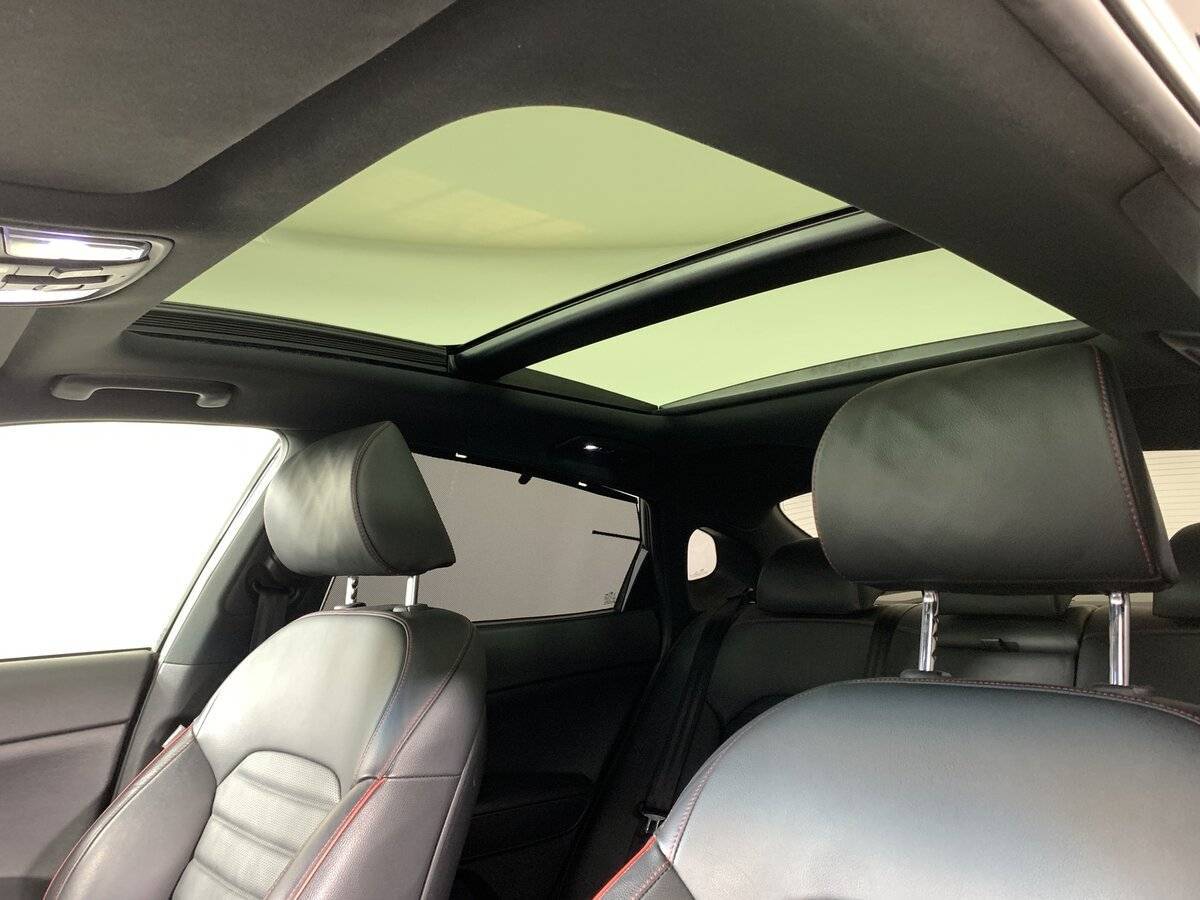 Kia Optima 2018 года с пробегом. Фото: #23