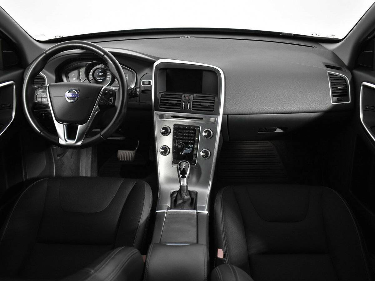Volvo XC60 2017 года с пробегом. Фото: #9