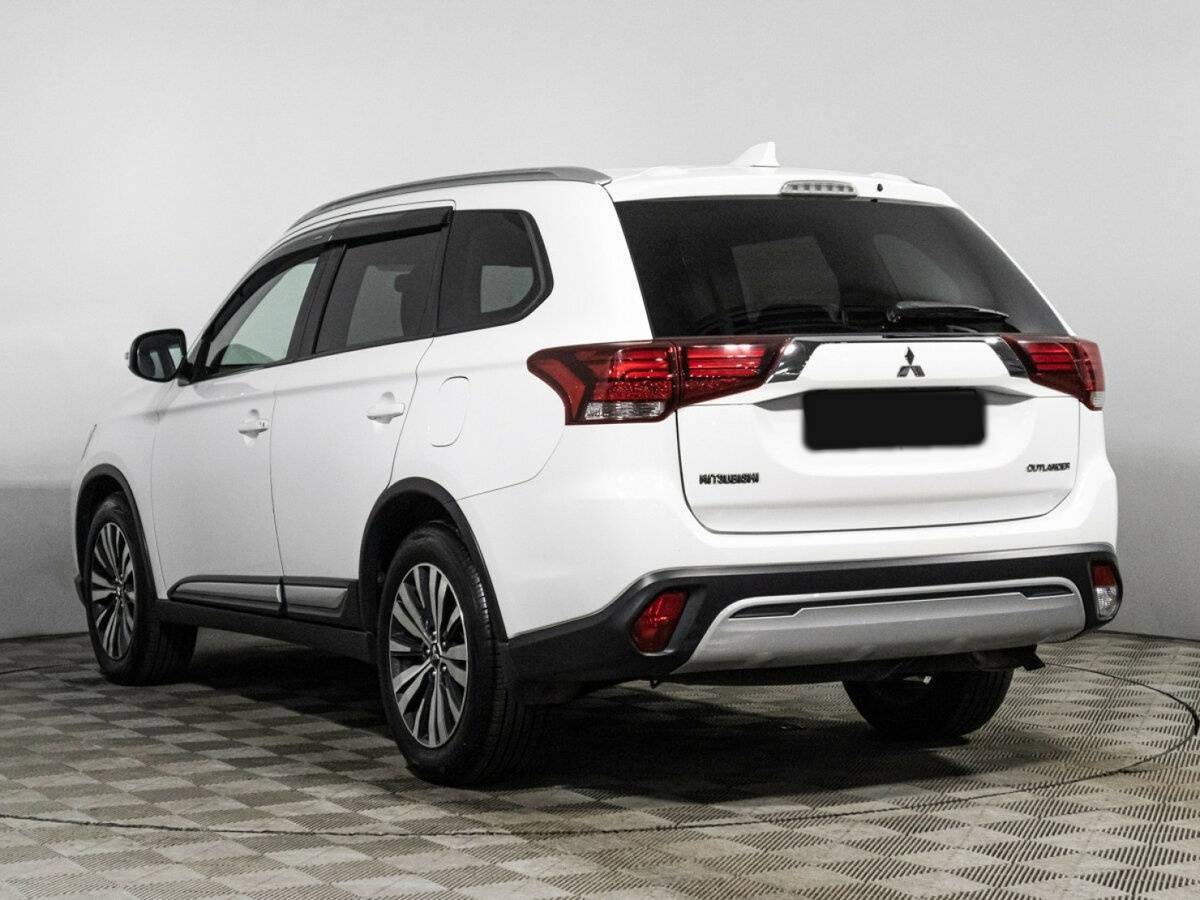 Mitsubishi Outlander 2018 года с пробегом. Фото: #6