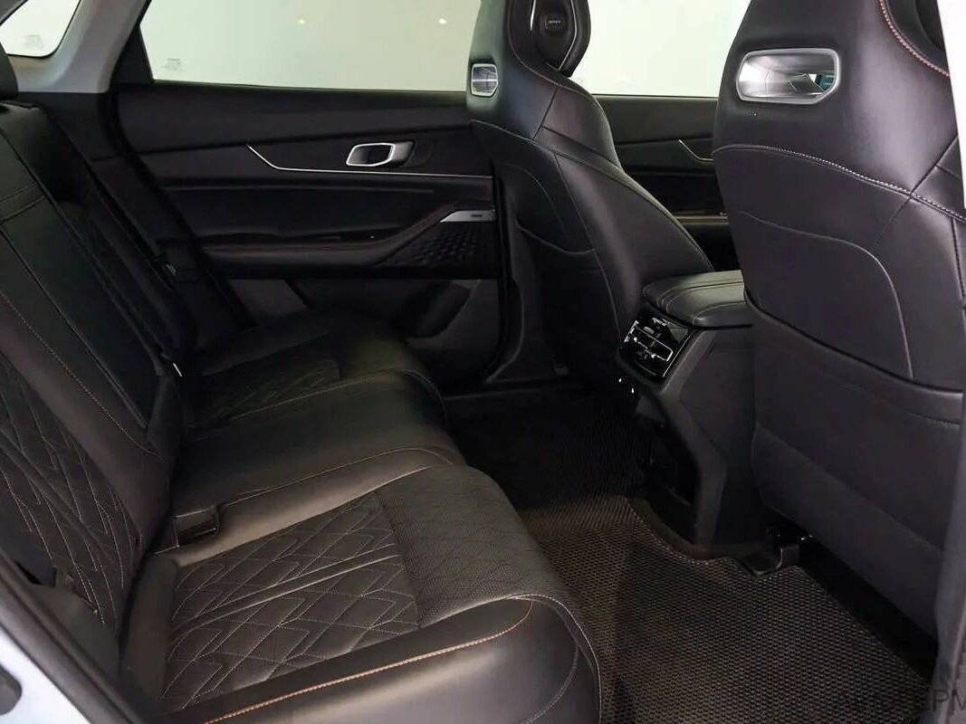 Changan UNI-K 2022 года с пробегом. Фото: #17