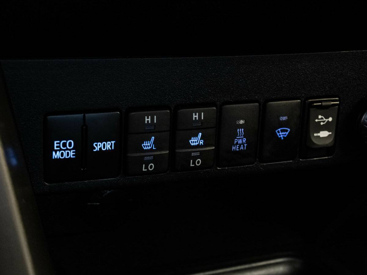 Toyota RAV4 2015 года с пробегом. Фото: #13