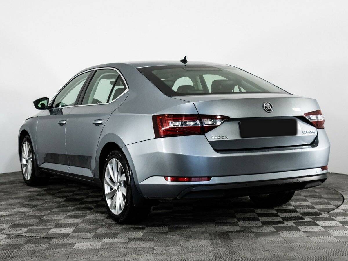 Skoda Superb 2017 года с пробегом. Фото: #6