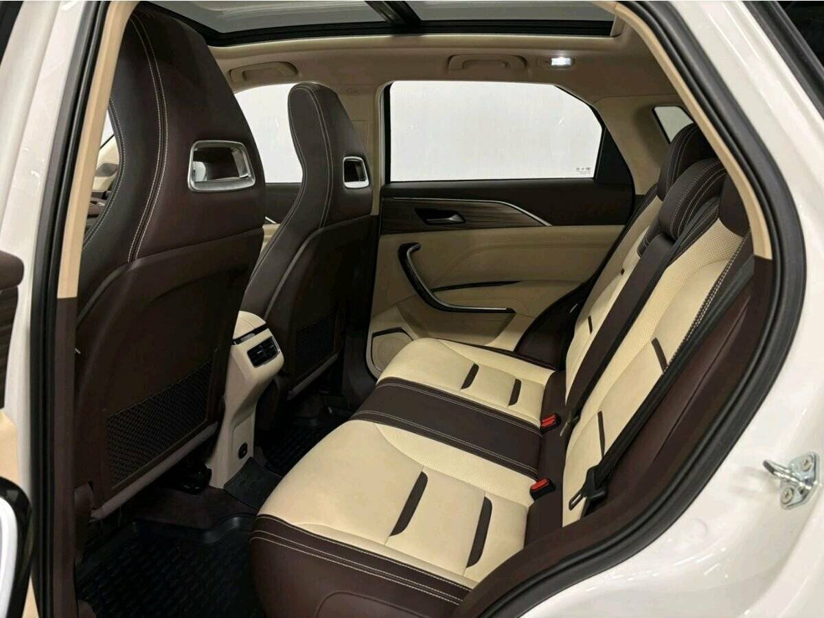 FAW Bestune T77 2023 года с пробегом. Фото: #16