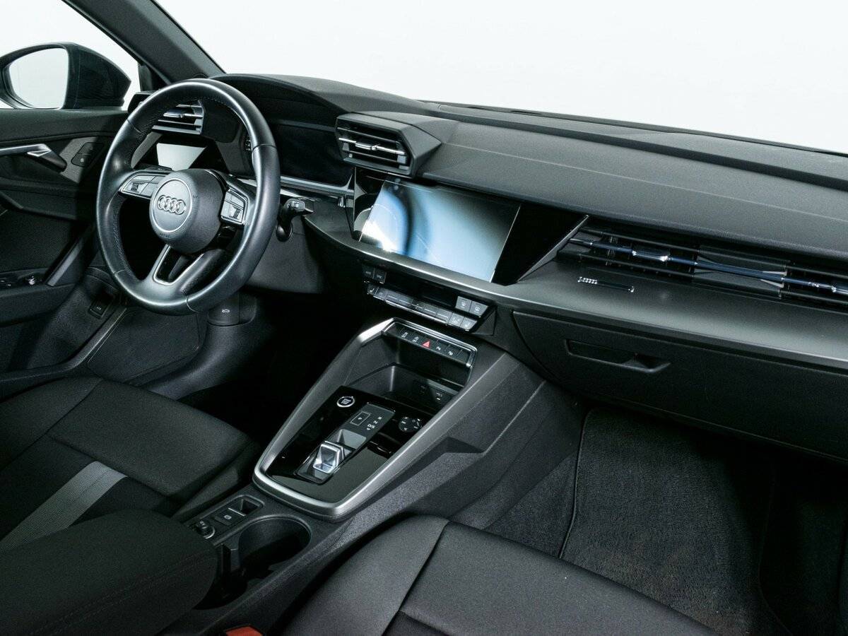 Audi A3 2021 года с пробегом. Фото: #7