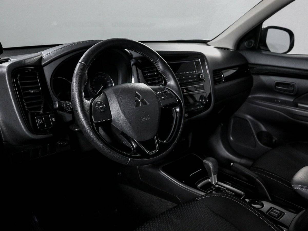 Mitsubishi Outlander 2019 года с пробегом. Фото: #13