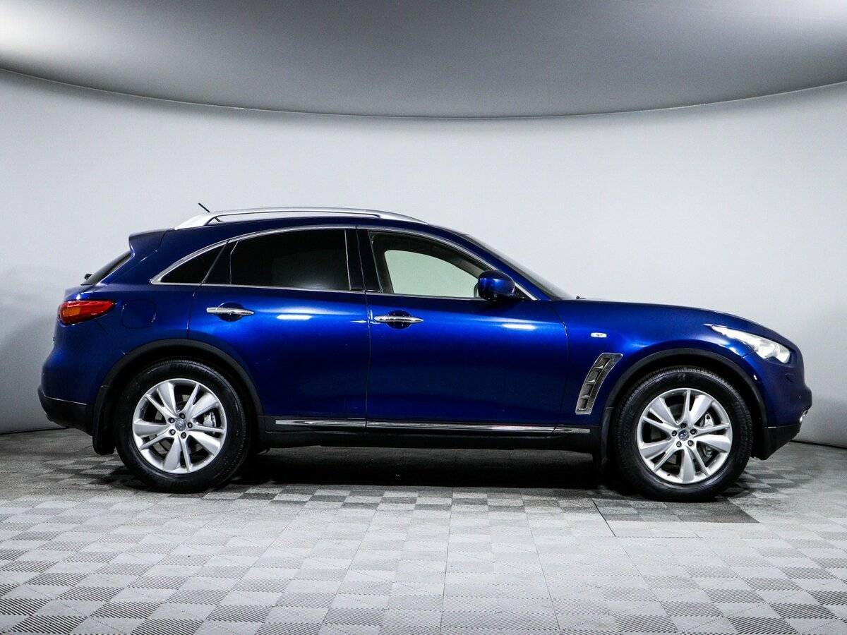 Infiniti FX 2012 года с пробегом. Фото: #3