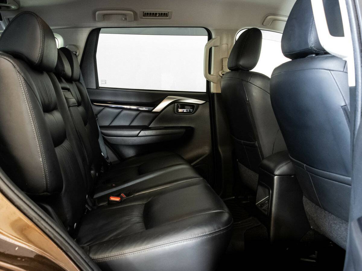 Mitsubishi Pajero Sport 2019 года с пробегом. Фото: #20