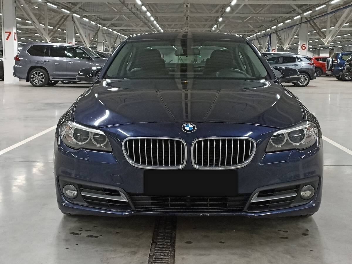 BMW 5 серии 2015 года с пробегом. Фото: #1