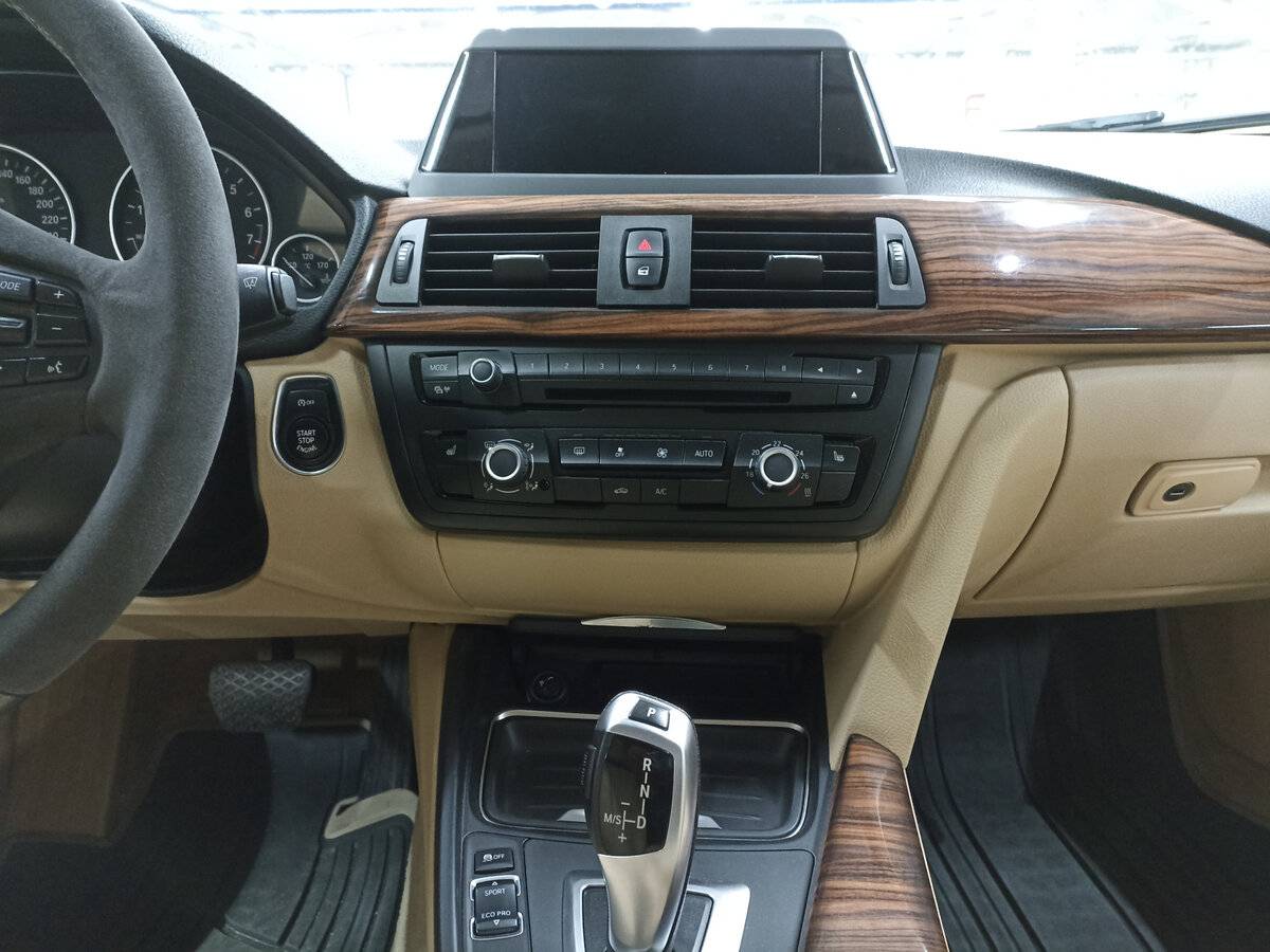 BMW 3 серии 2013 года с пробегом. Фото: #14