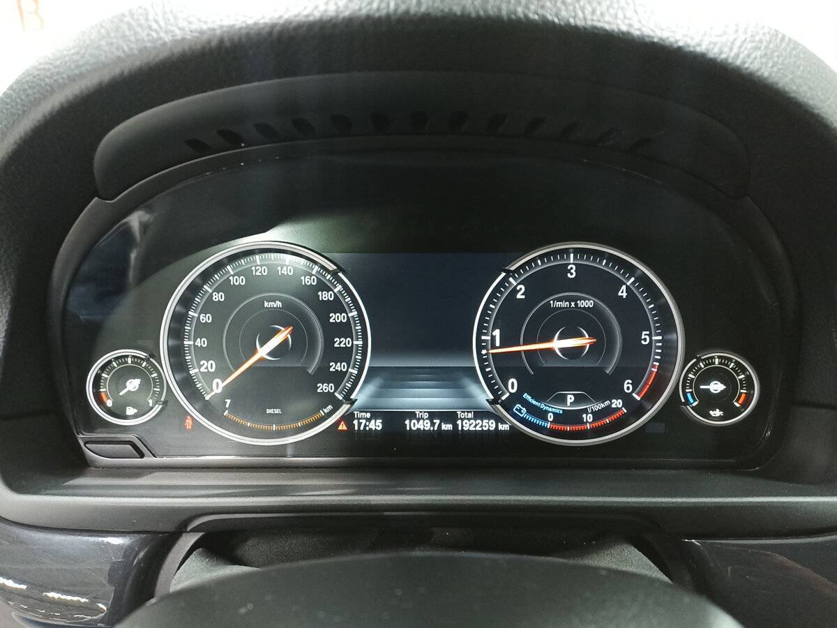 BMW 5 серии 2015 года с пробегом. Фото: #12