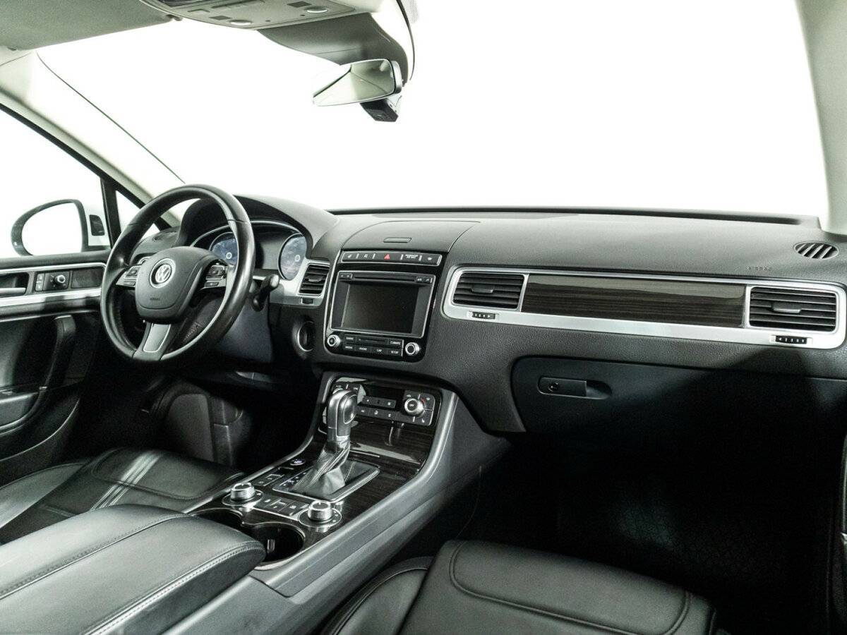 Volkswagen Touareg 2016 года с пробегом. Фото: #8