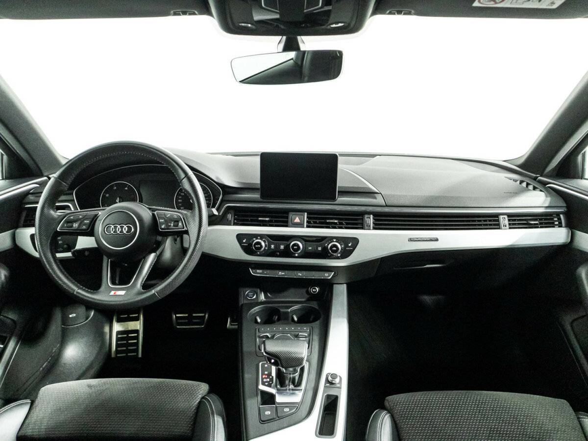 Audi A4 2019 года с пробегом. Фото: #12