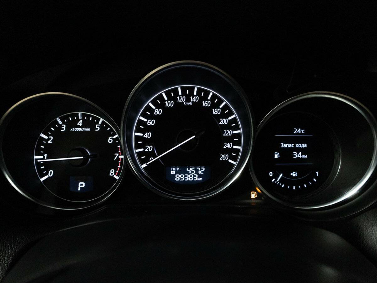 Б/У Мазда Ц-Икс-5 2015 года. Фото: #11