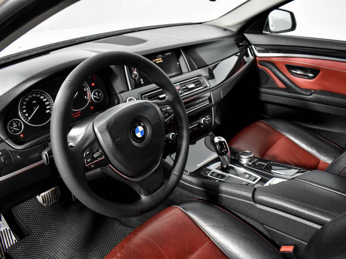 BMW 5 серии 2013 года с пробегом. Фото: #6