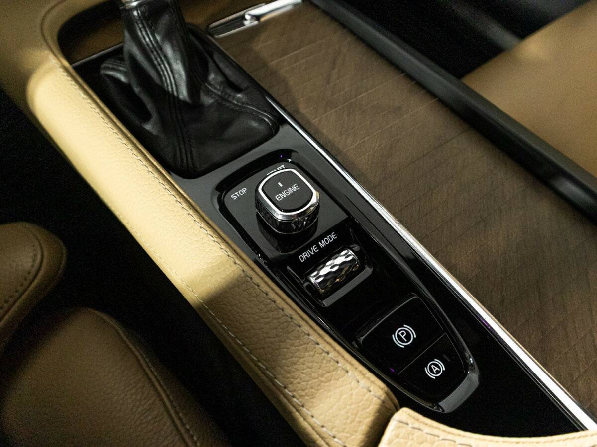 Volvo XC90 2015 года с пробегом. Фото: #19