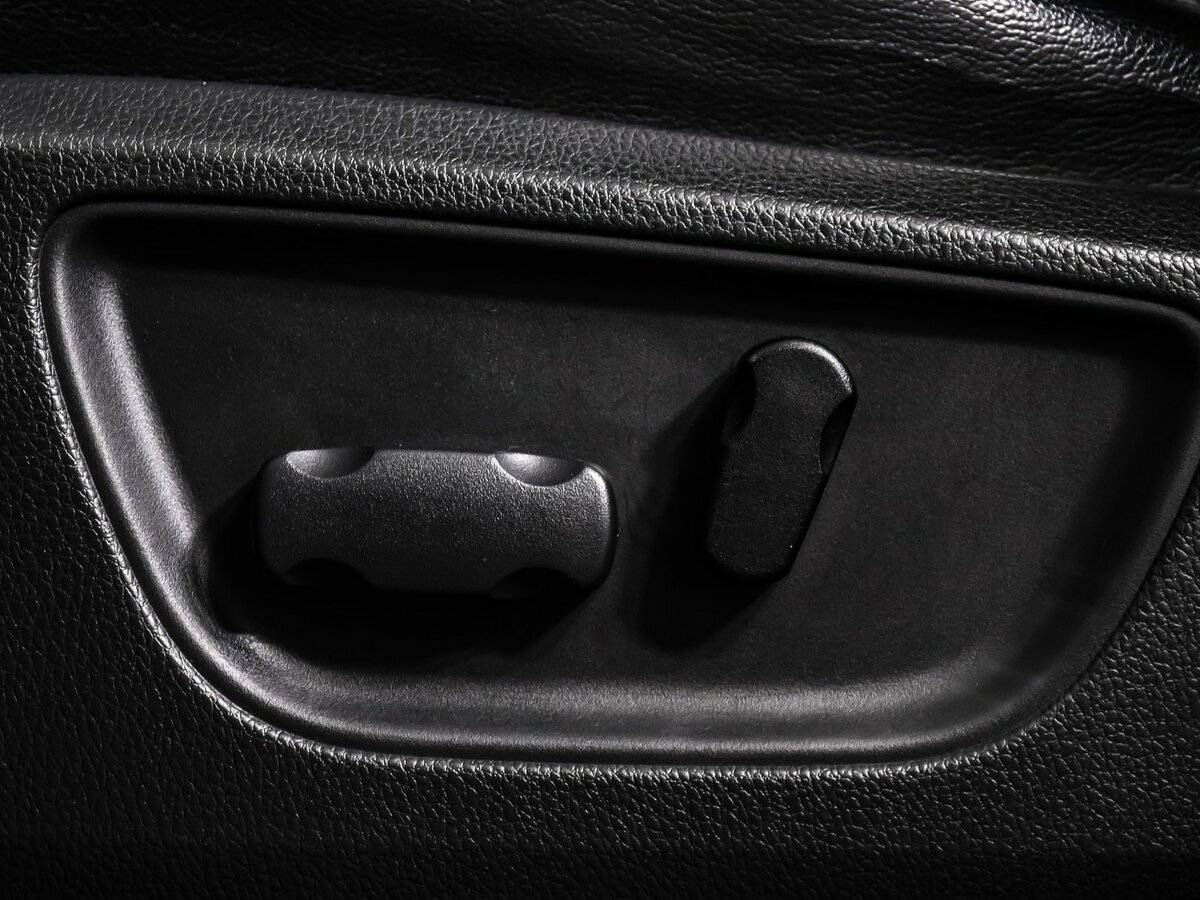 Mitsubishi Pajero Sport 2017 года с пробегом. Фото: #15