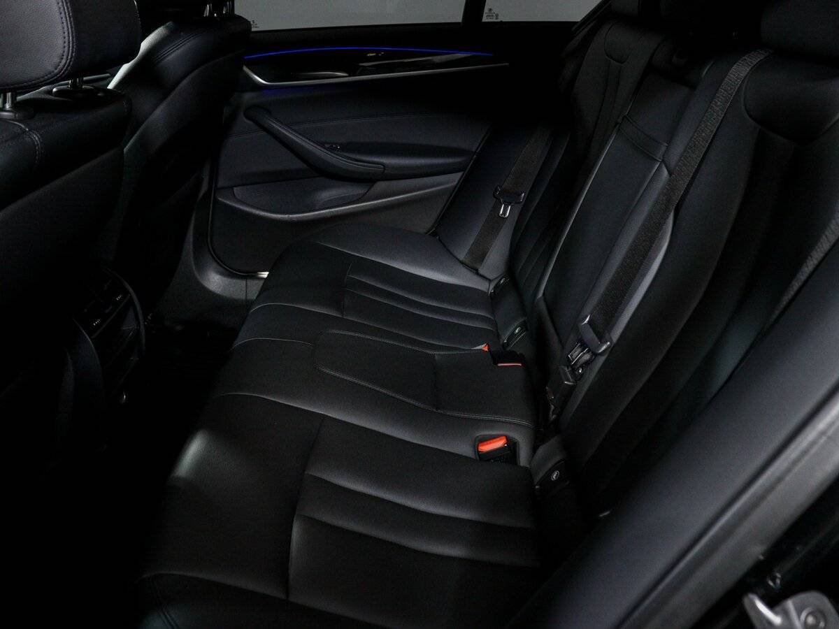 BMW 5 серии 2018 года с пробегом. Фото: #9