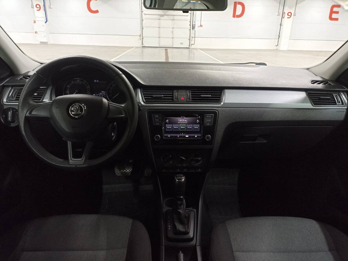 Б/У Шкода Рапид 2018 года. Фото: #13