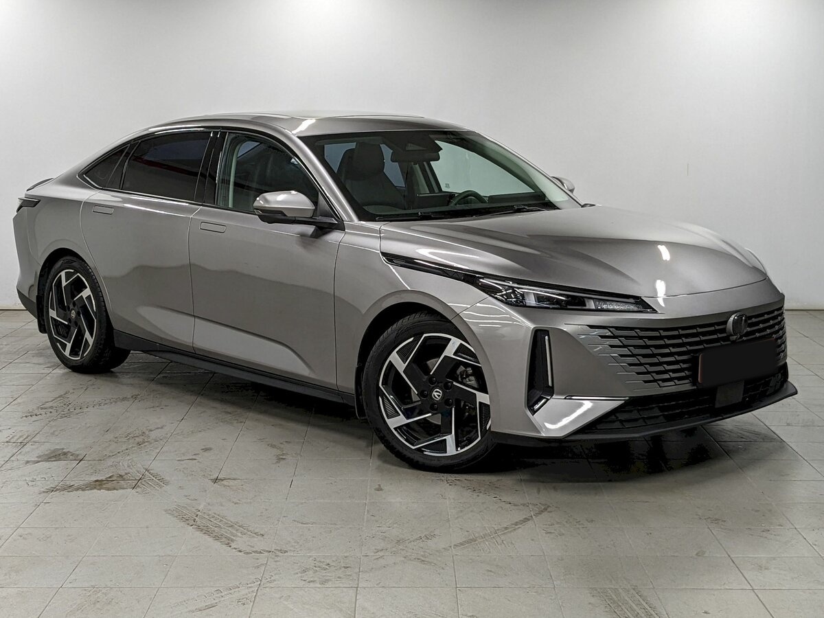 Changan Lamore 2023 года с пробегом. Фото: #2