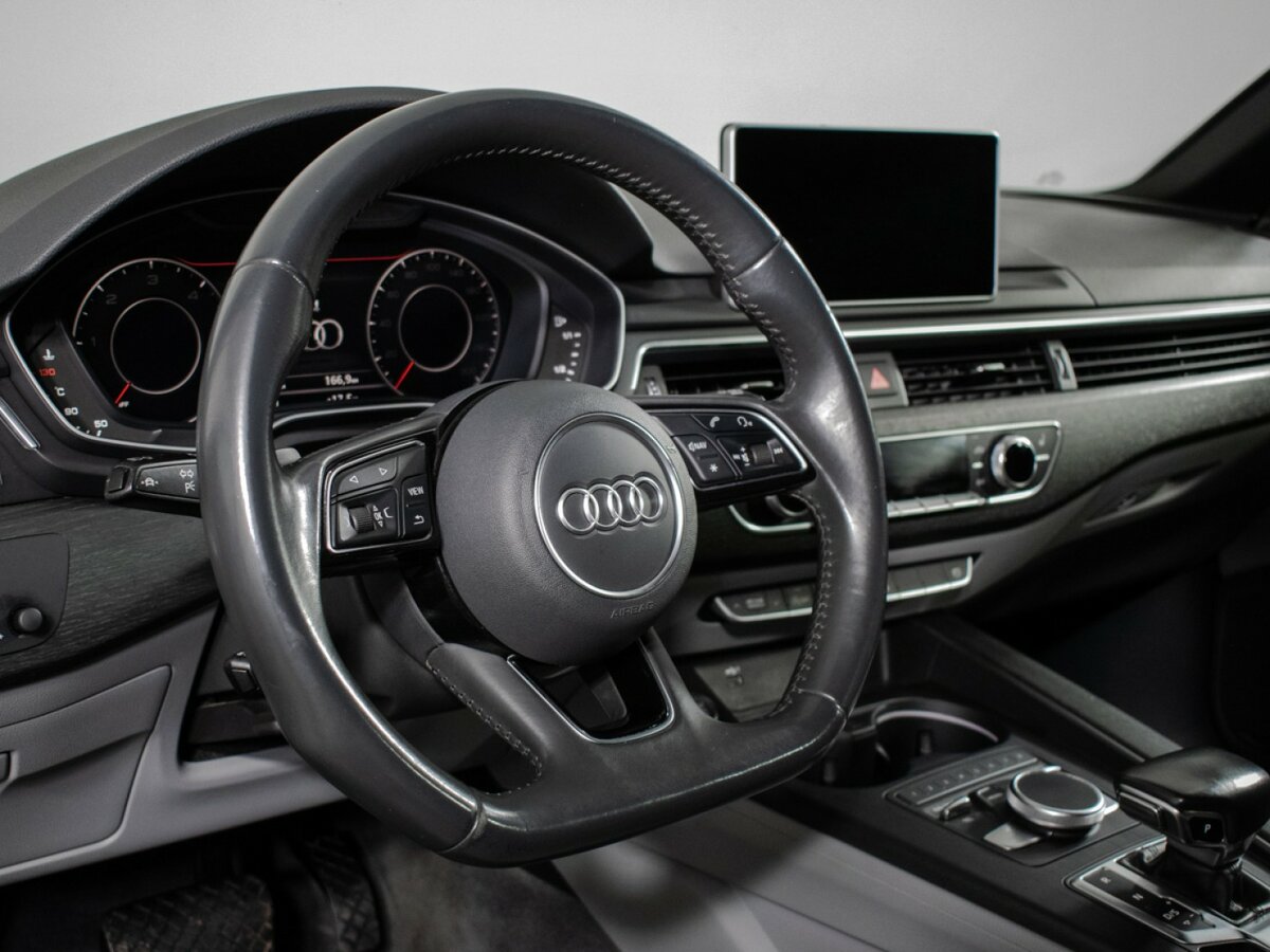 Audi A4 2019 года с пробегом. Фото: #12