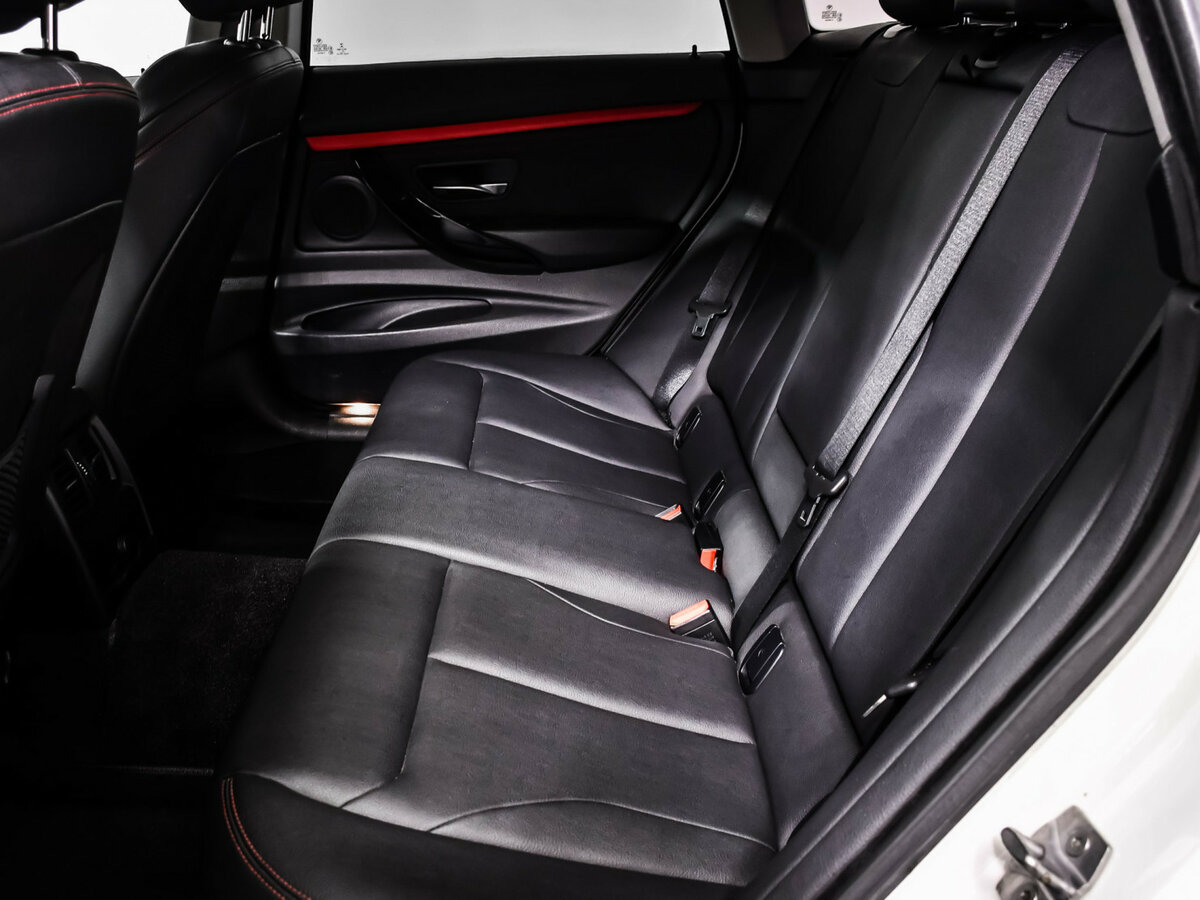 BMW 3 серии 2015 года с пробегом. Фото: #11