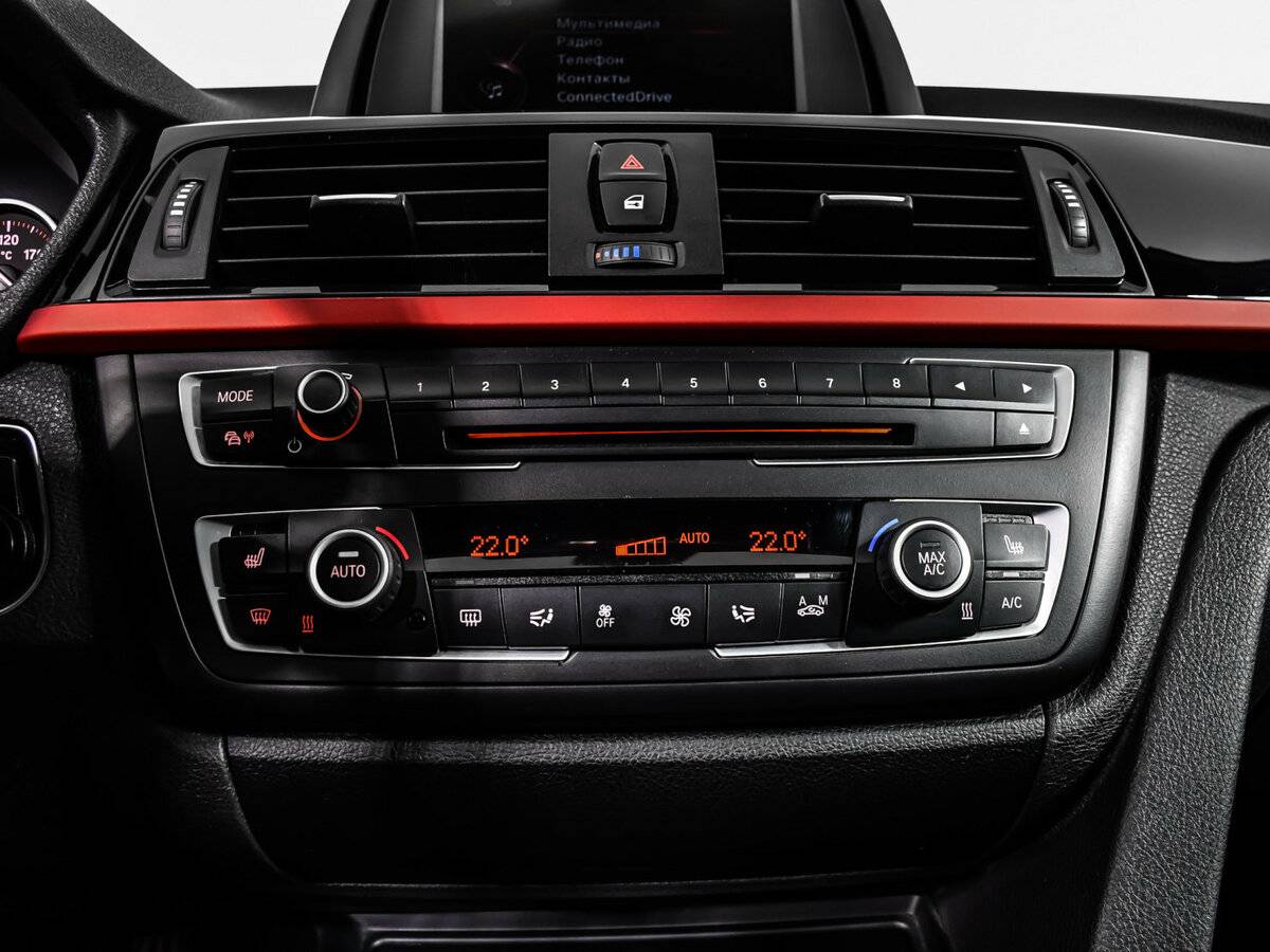 BMW 3 серии 2015 года с пробегом. Фото: #18