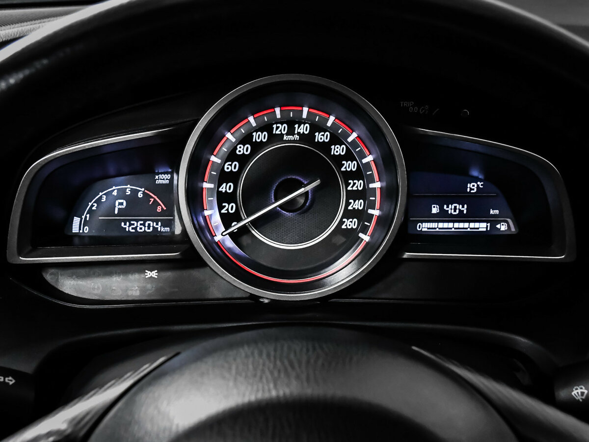 Б/У Мазда 3 2015 года. Фото: #7