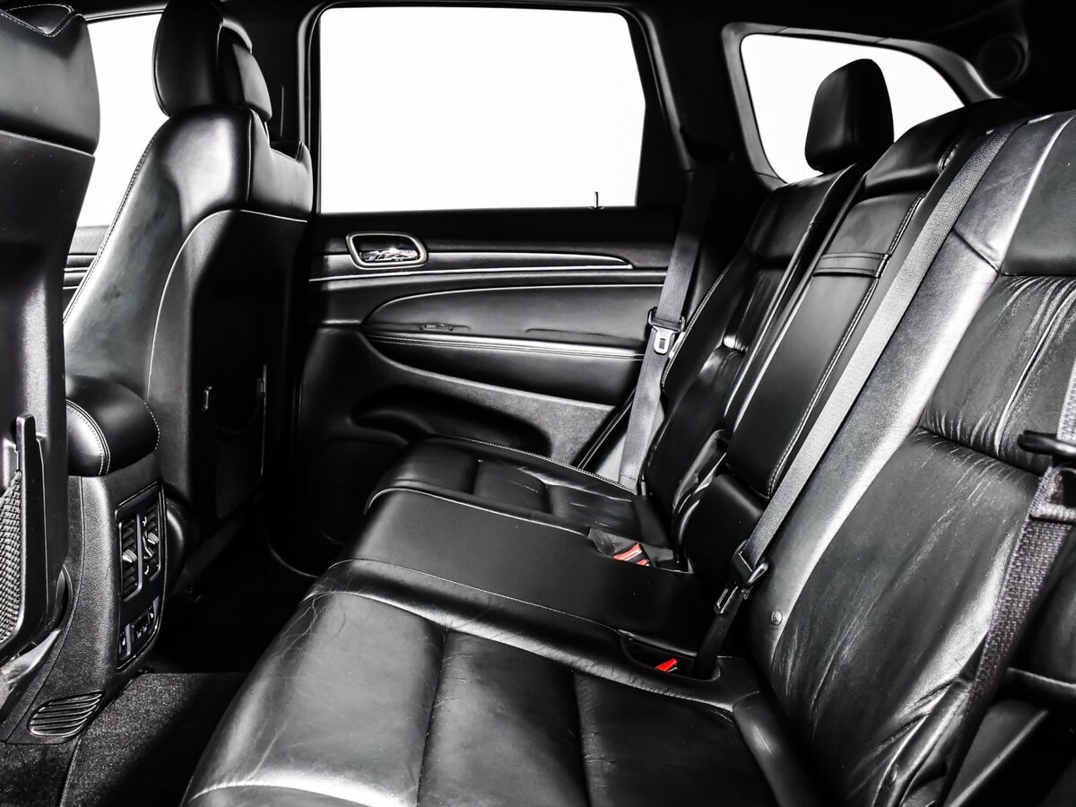 Jeep Grand Cherokee 2013 года с пробегом. Фото: #9