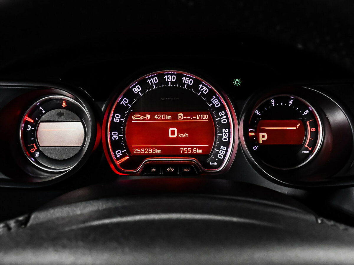 Citroen C5 2012 года с пробегом. Фото: #7