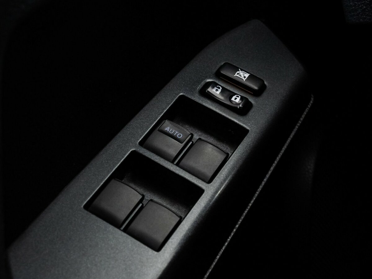 Toyota RAV4 2017 года с пробегом. Фото: #13