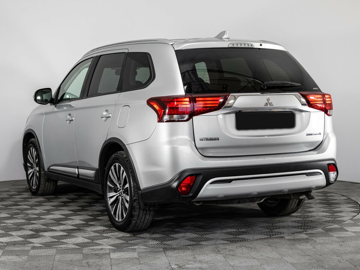 Mitsubishi Outlander 2019 года с пробегом. Фото: #5