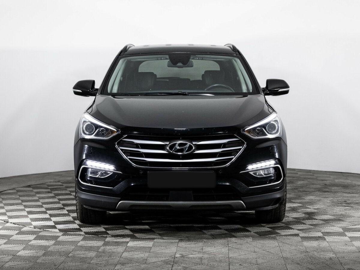 Hyundai Santa Fe 2018 года с пробегом. Фото: #1