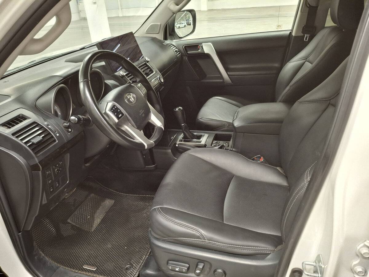 Toyota Land Cruiser Prado 2014 года с пробегом. Фото: #12