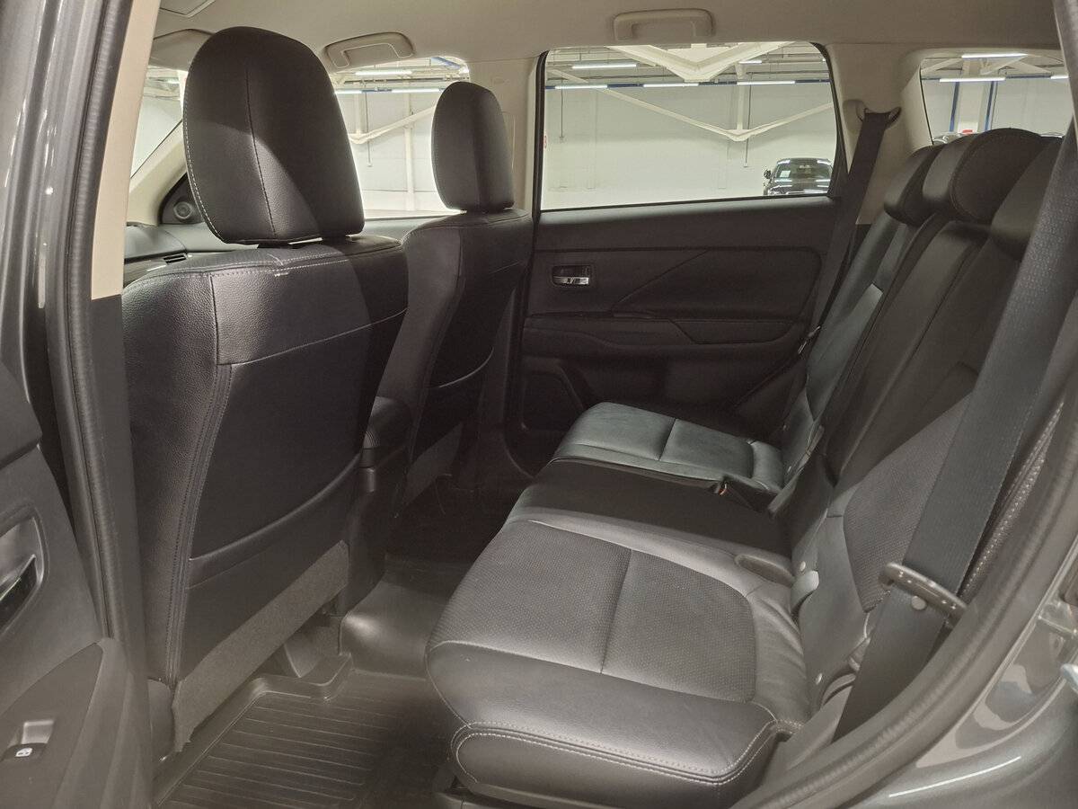 Mitsubishi Outlander 2016 года с пробегом. Фото: #11