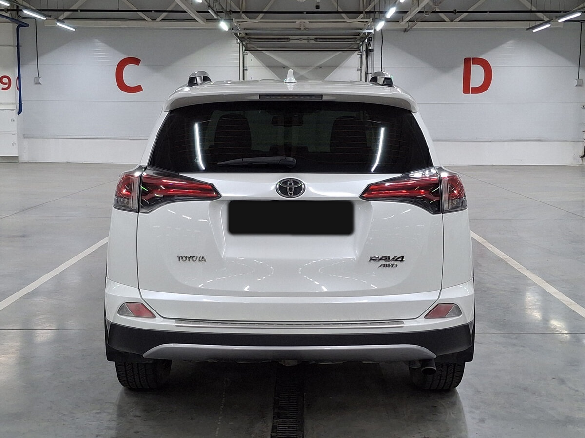 Toyota RAV4 2017 года с пробегом. Фото: #5