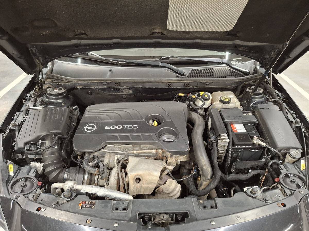 Б/У Опель Инсигния 2014 года. Фото: #8