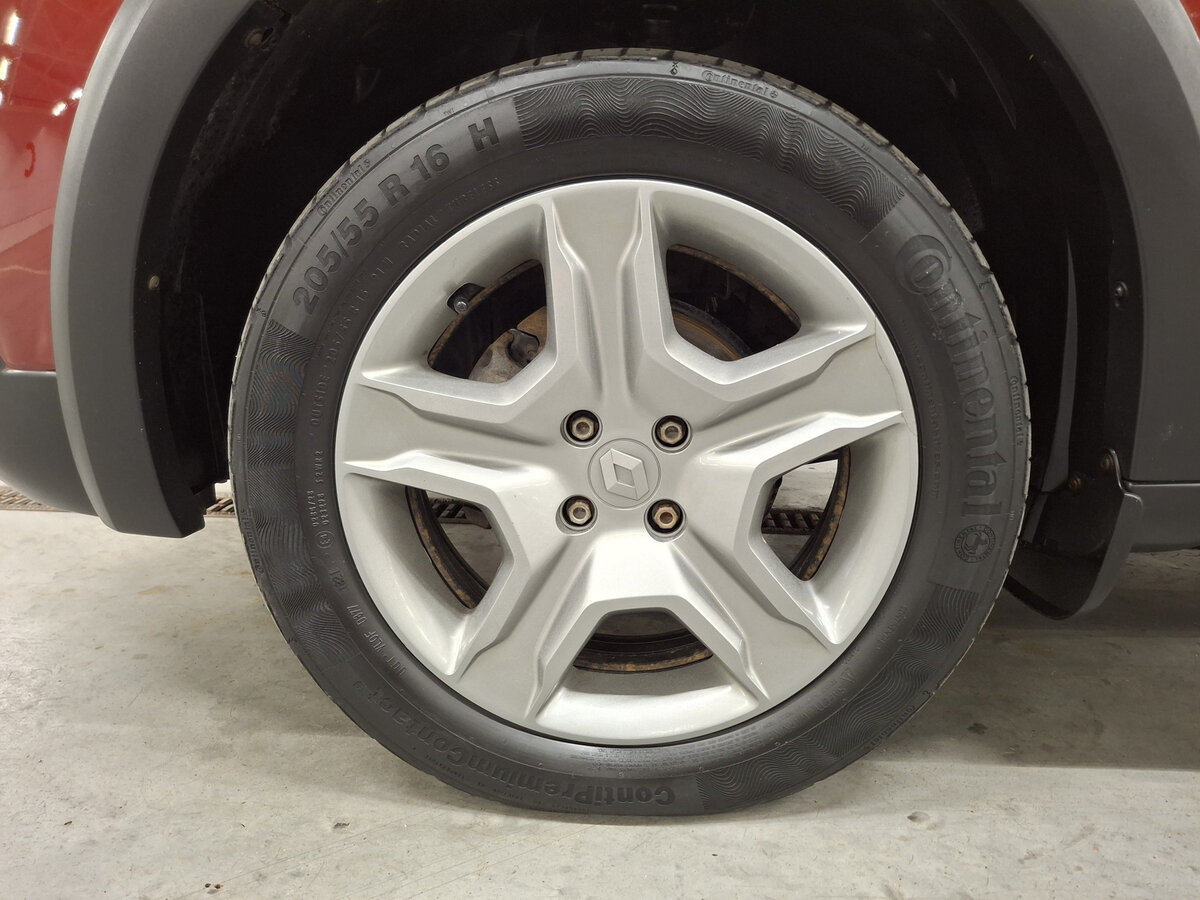 Б/У Рено Сандеро 2021 года. Фото: #17