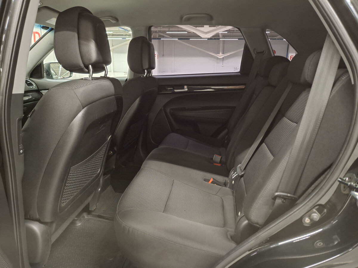 Б/У Киа Соренто 2017 года. Фото: #11