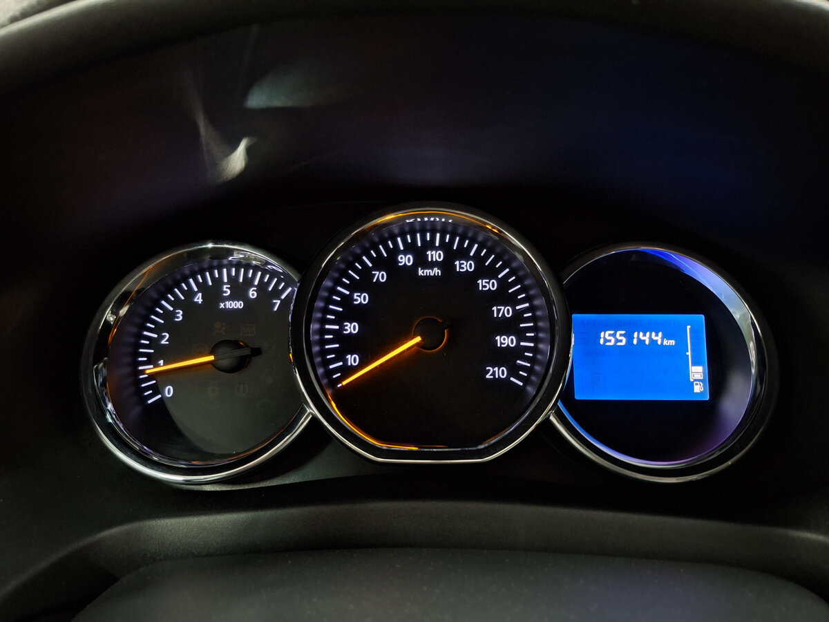 Б/У Рено Сандеро 2017 года. Фото: #12