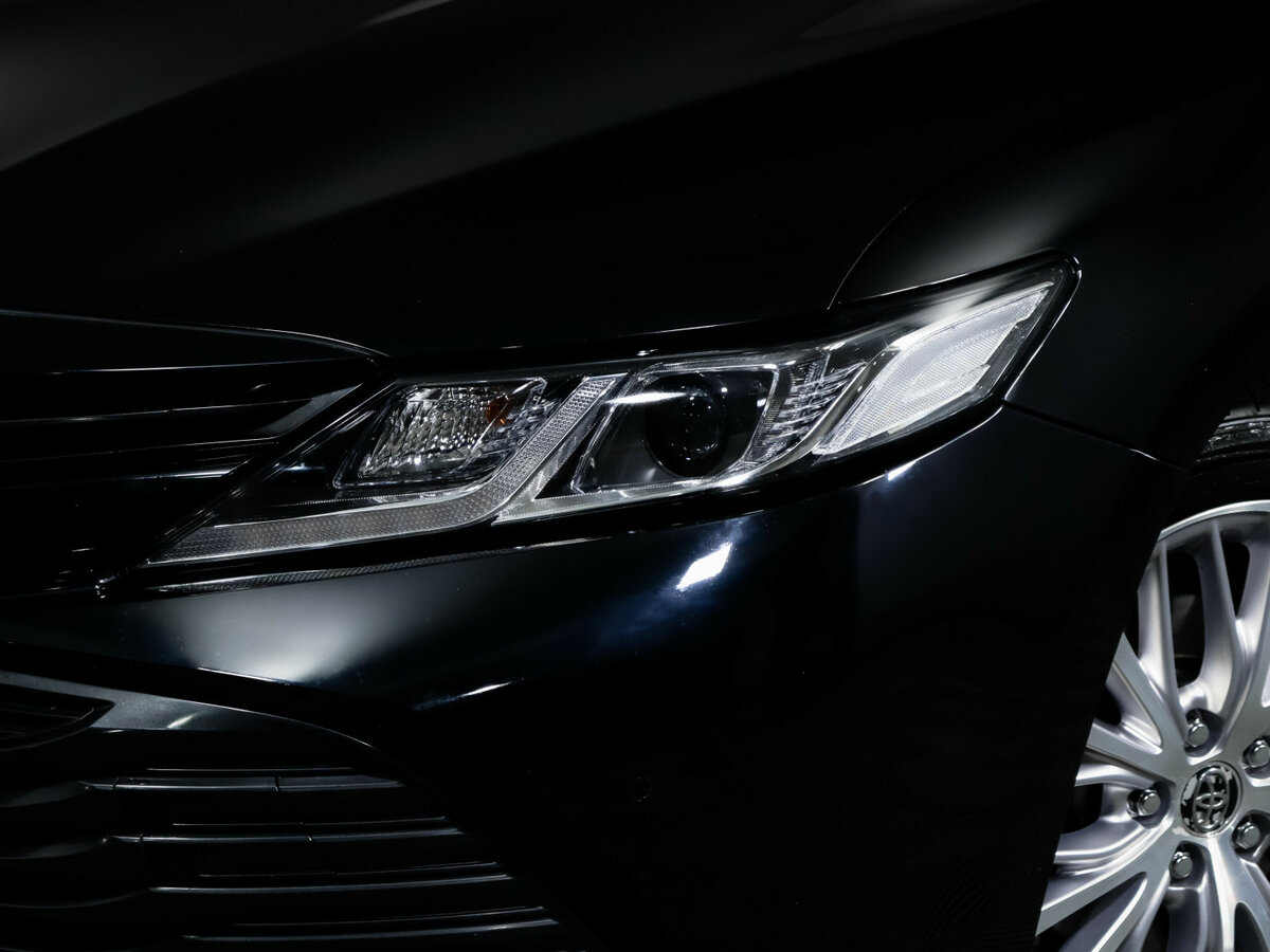 Toyota Camry 2019 года с пробегом. Фото: #14