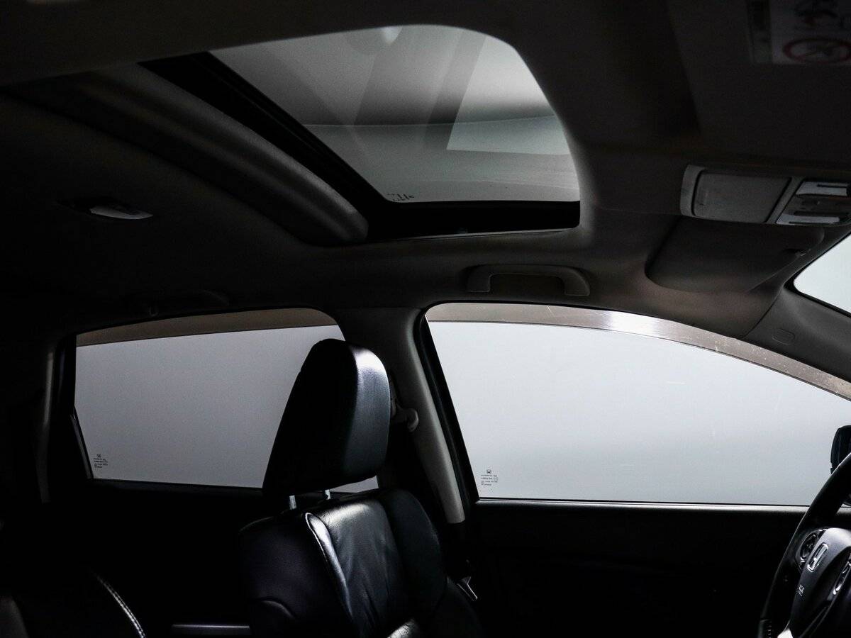 Б/У Хонда ЦР-В 2014 года. Фото: #13